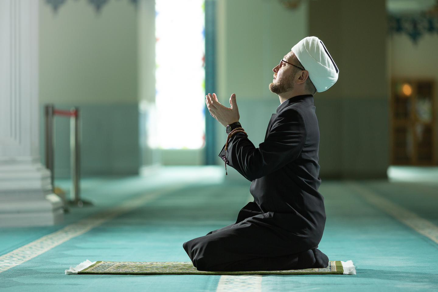 Утренняя мусульманская молитва слушать